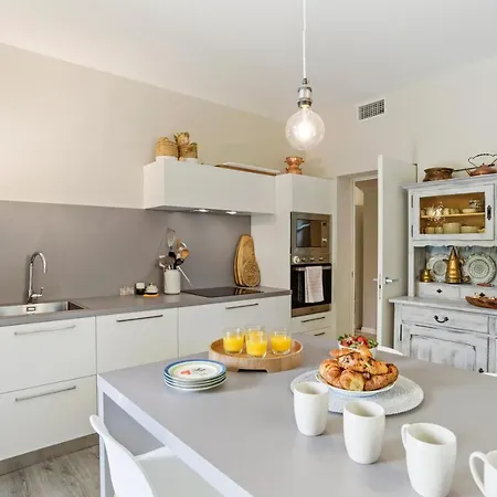 Villa Lovely With Huge Garden Surrounded By Nature Bellagio