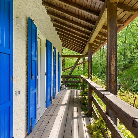 Villa Lovely With Huge Garden Surrounded By Nature